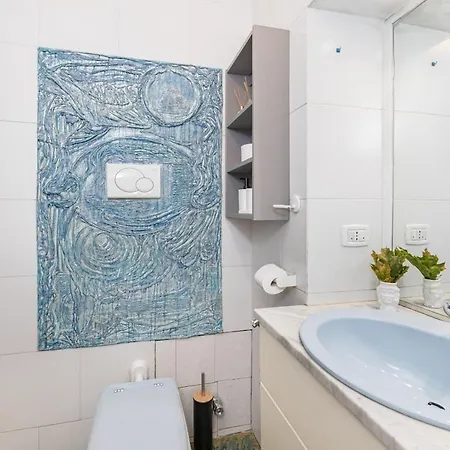 The Ethnic And Eclectic Side Of * 米兰