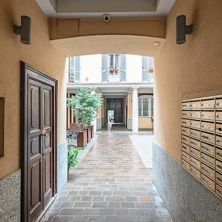 The Ethnic And Eclectic Side Of * 米兰